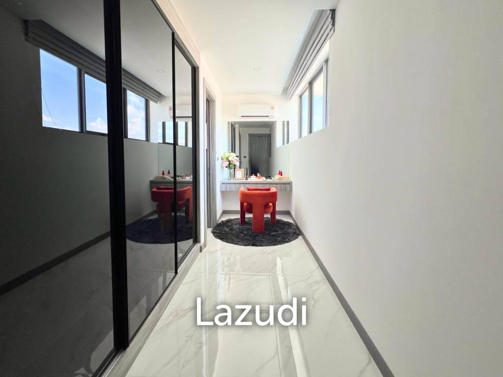 Luxurious 3-Bedroom 299.25 SQ.M Villa in Layan Chak Nok