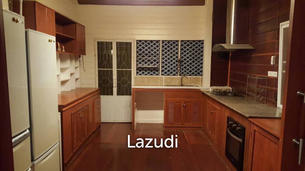 Beautiful Teak Wooden House with 1 Rai Land Near Mae Taeng
