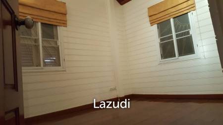 Beautiful Teak Wooden House with 1 Rai Land Near Mae Taeng