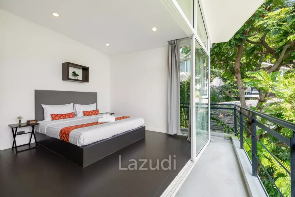 An Exquisite 11-Bedroom Hillside Villa with Ocean Views