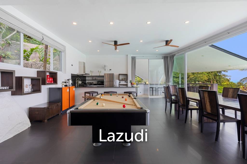 An Exquisite 11-Bedroom Hillside Villa with Ocean Views