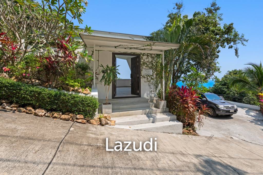 An Exquisite 11-Bedroom Hillside Villa with Ocean Views