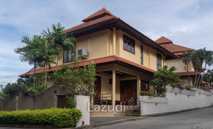 3-Bedroom Villa for Rent in Tongson Bay Villas
