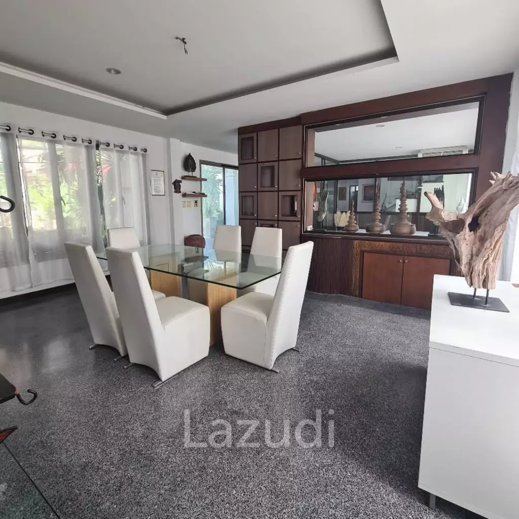 Spacious 4 Bedroom Pool Villa For Rent In Muang Phuket