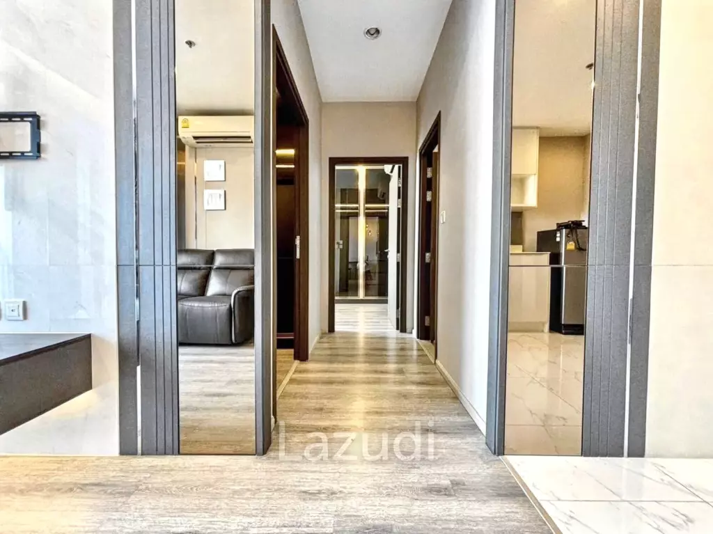 2 Bed 1 Bath 53 SQ.M IDEO Mobi Sukhumvit 66