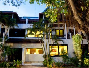4 Bed Condo-style/Townhouse On Phuket's No. 1 Beach – Sleeps 8