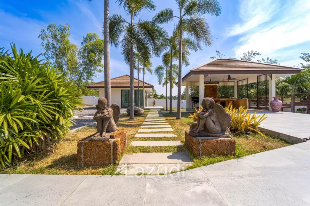 Luxurious 4 Bedroom Villa for Rent in Hua Hin, Thailand