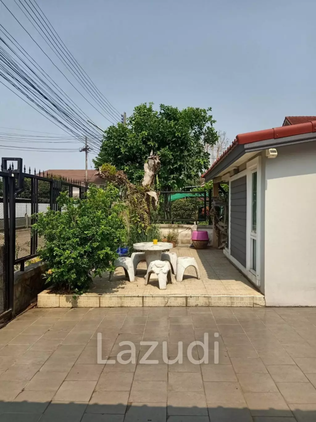 2 Storey and 3 Bedrooms House For Sale in Sinthanee 1