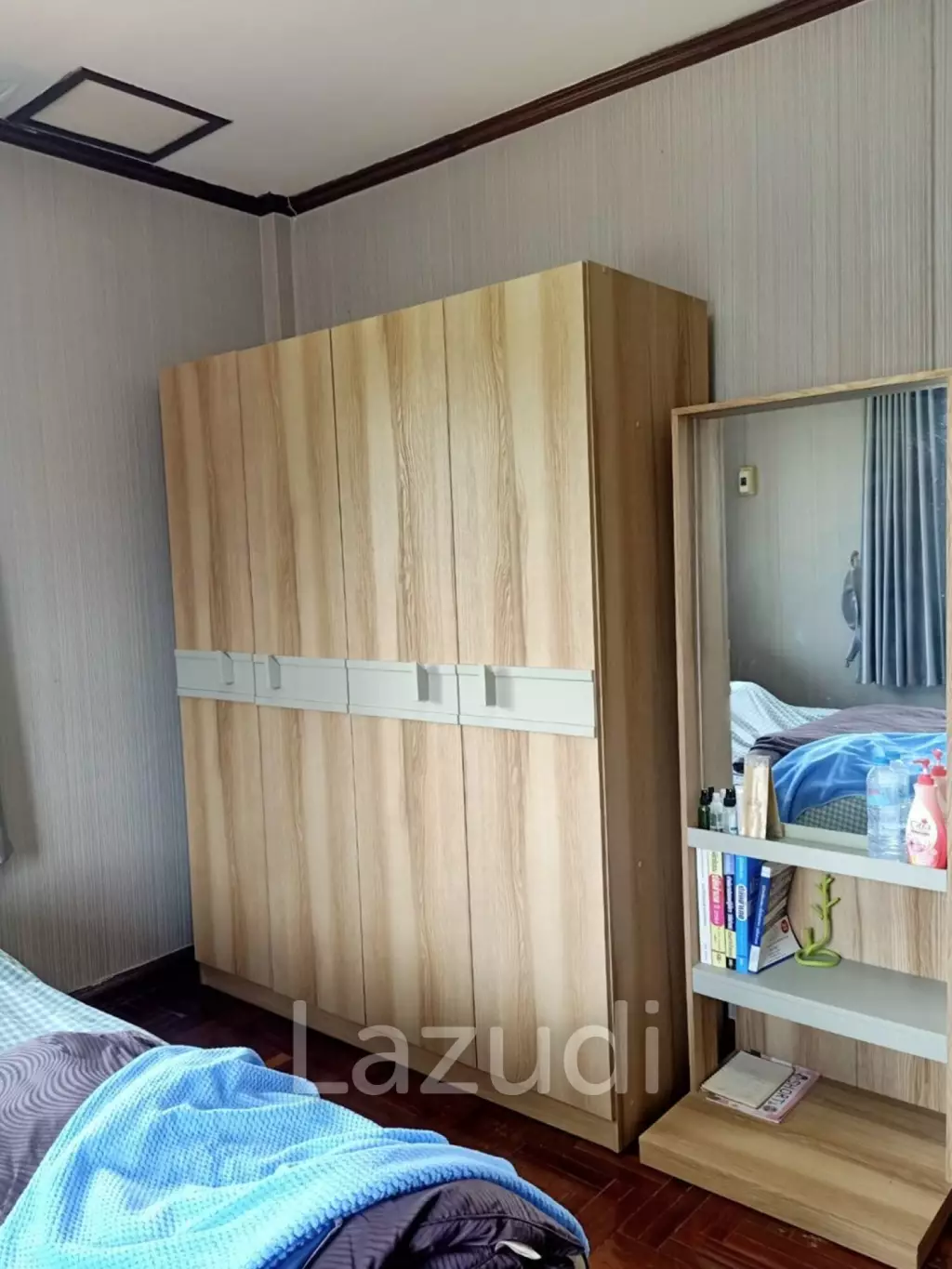 2 Storey and 3 Bedrooms House For Sale in Sinthanee 1