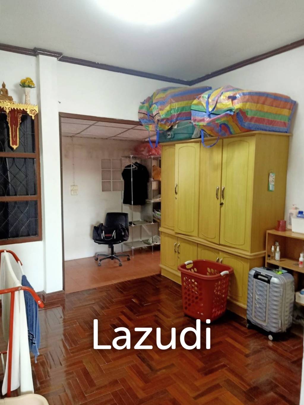 2 Storey and 3 Bedrooms House For Sale in Sinthanee 1