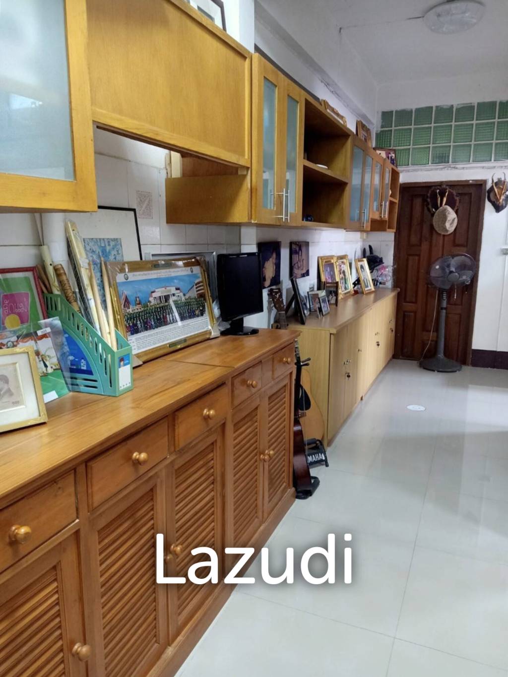 2 Storey and 3 Bedrooms House For Sale in Sinthanee 1