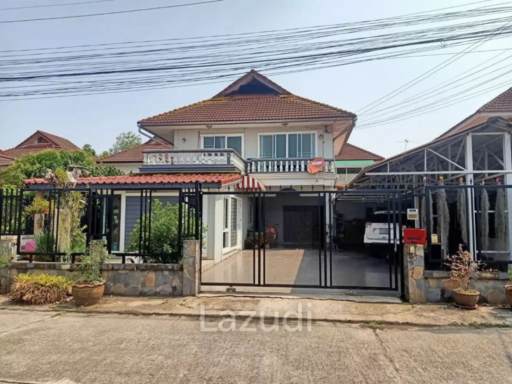 2 Storey and 3 Bedrooms House For Sale in Sinthanee 1
