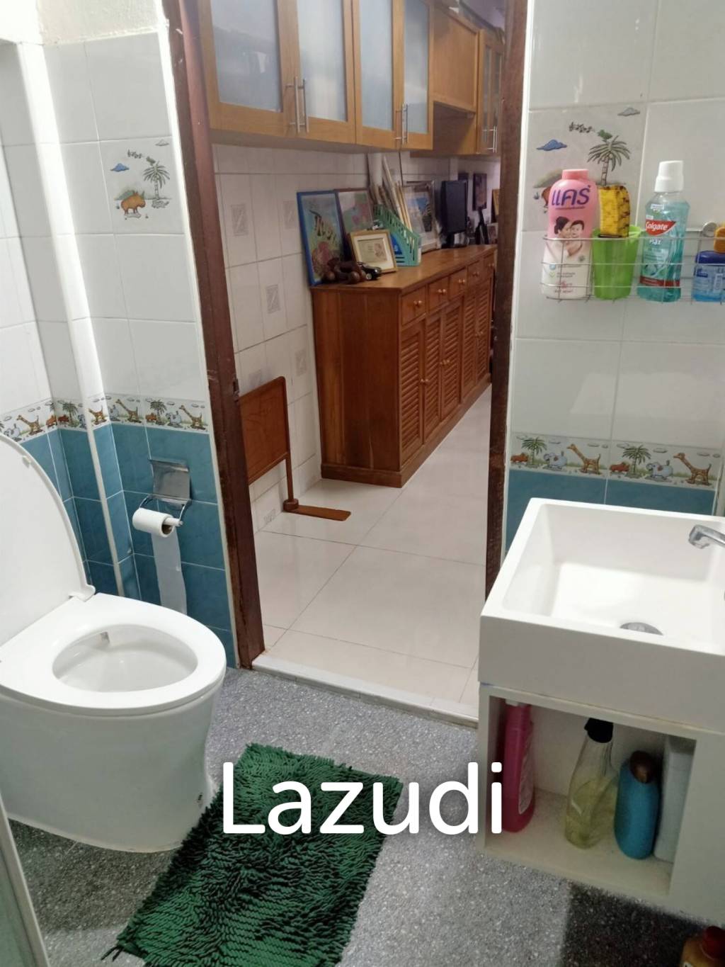 2 Storey and 3 Bedrooms House For Sale in Sinthanee 1