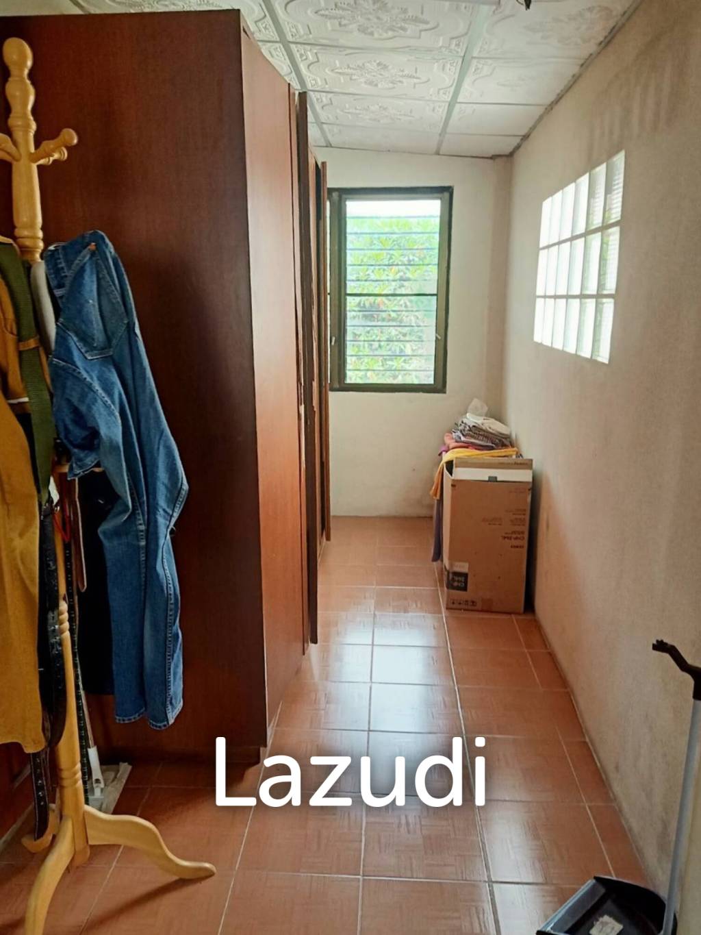 2 Storey and 3 Bedrooms House For Sale in Sinthanee 1