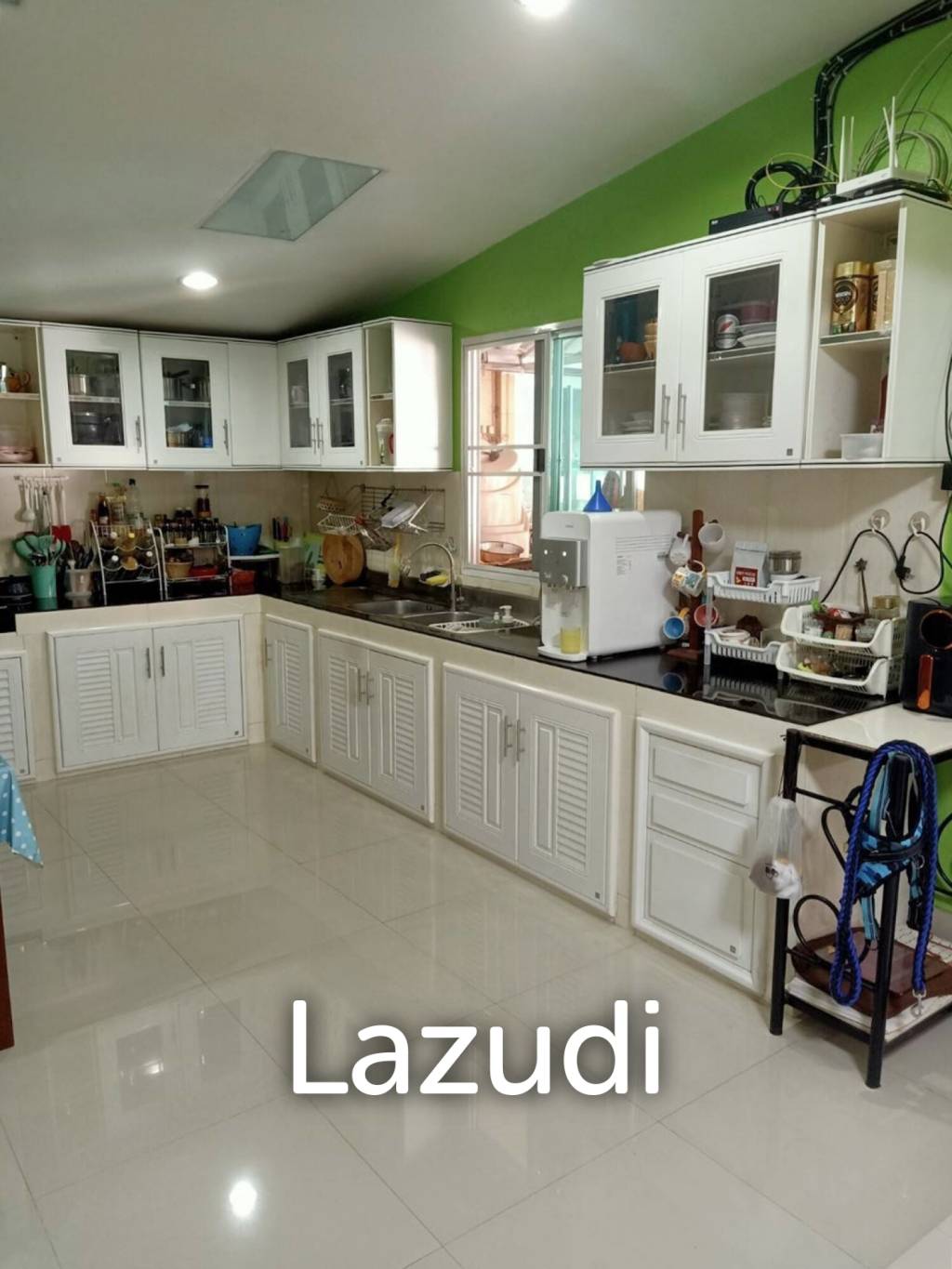 2 Storey and 3 Bedrooms House For Sale in Sinthanee 1