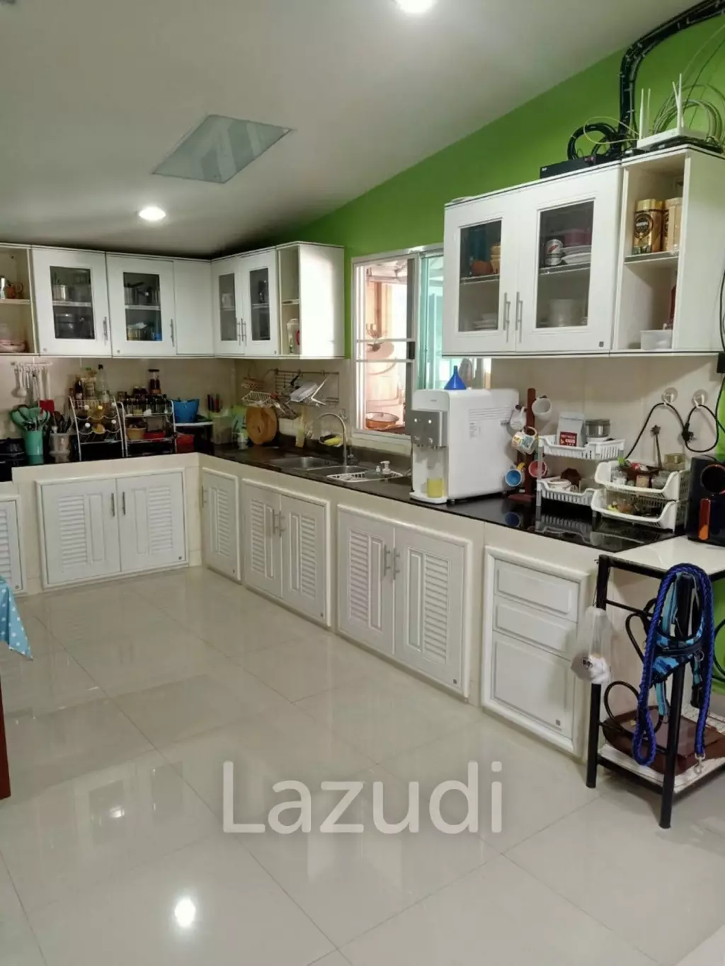 2 Storey and 3 Bedrooms House For Sale in Sinthanee 1
