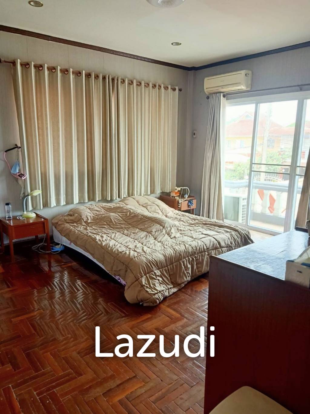 2 Storey and 3 Bedrooms House For Sale in Sinthanee 1