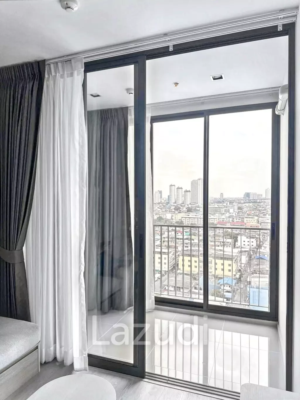 1 Bed 1 Bath 31 SQ.M Reference Sathorn - Wongwianyai