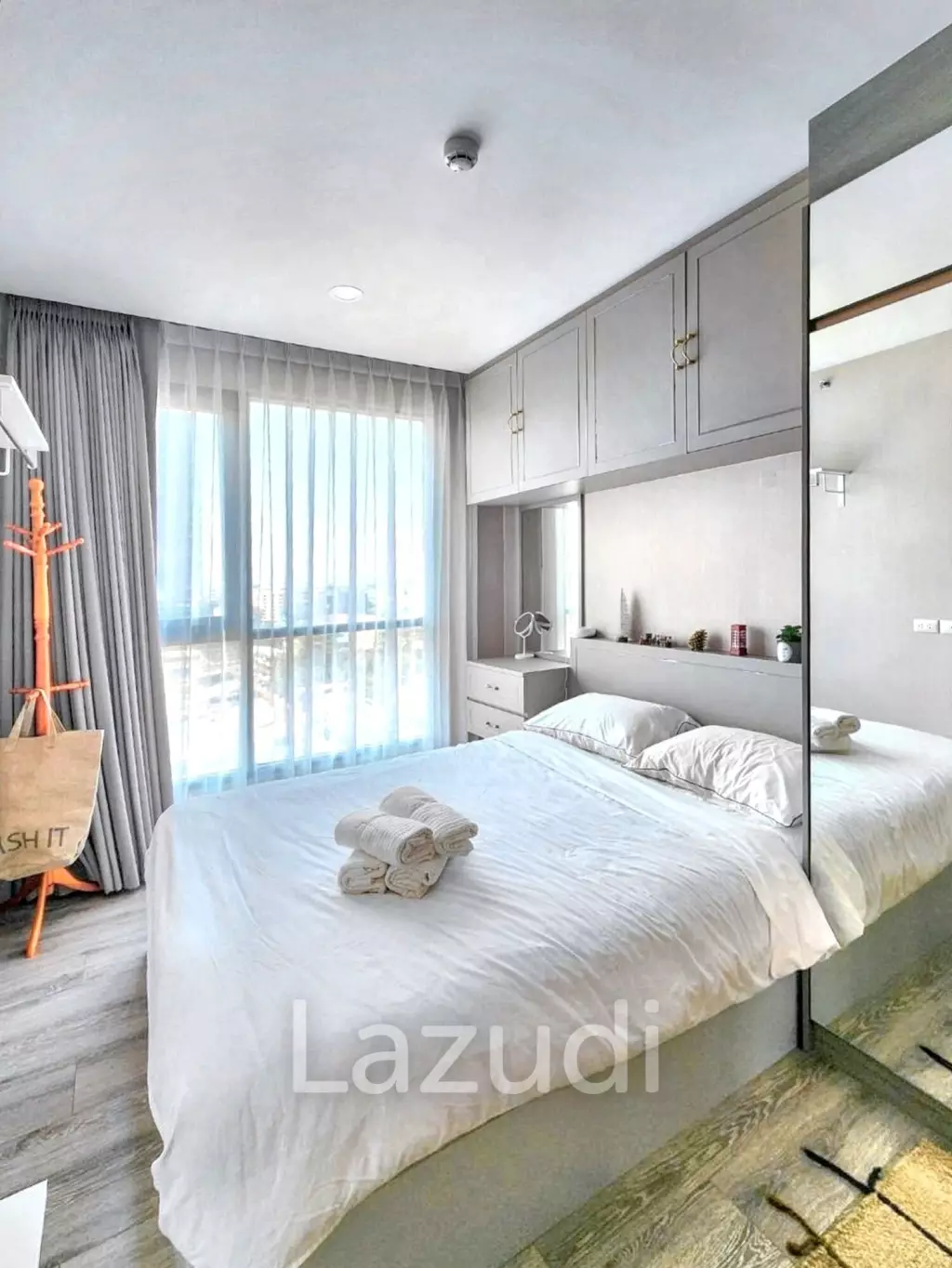 2 Bed 1 Bath 35 SQ.M KnightsBridge Collage Sukhumvit 107