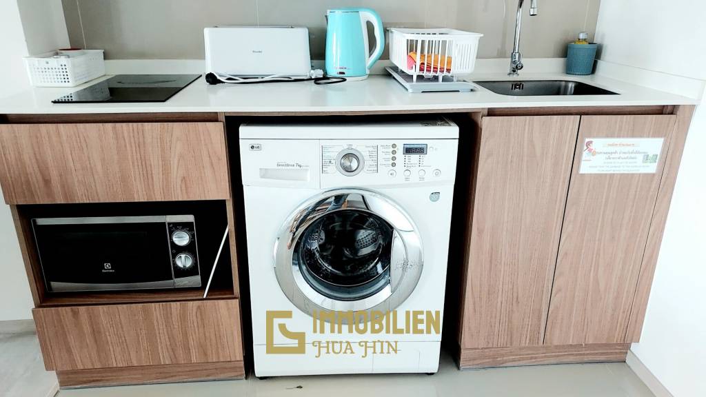 คอนโด 2 ห้องนอน วิวสระว่ายน้ำในโครงการ ลา คาซิต้า หัวหิน