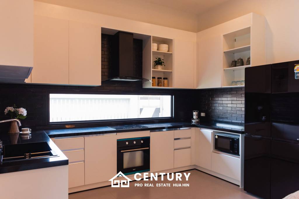 466 ตร.ม 3 เตียง 3 อาบน้ำ วิลล่า For ขาย