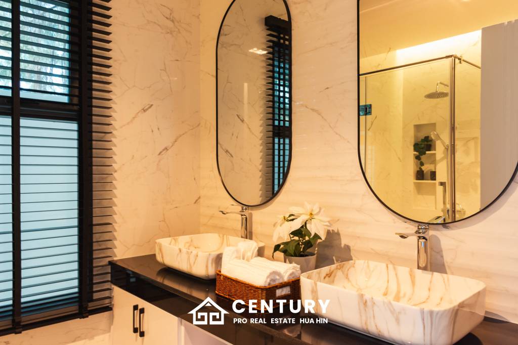 466 ตร.ม 3 เตียง 3 อาบน้ำ วิลล่า For ขาย