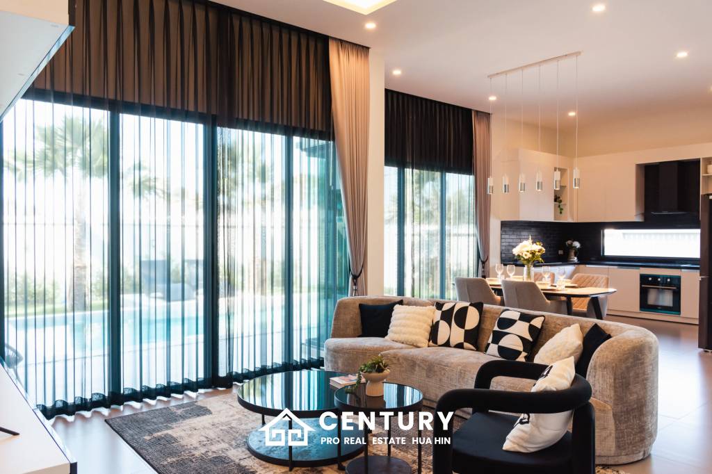 466 ตร.ม 3 เตียง 3 อาบน้ำ วิลล่า For ขาย