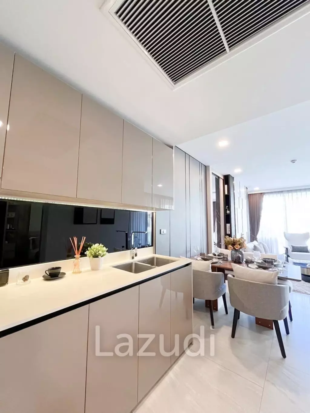 2 Beds  2 Baths 80 SQ.M FYNN Sukhumvit 31