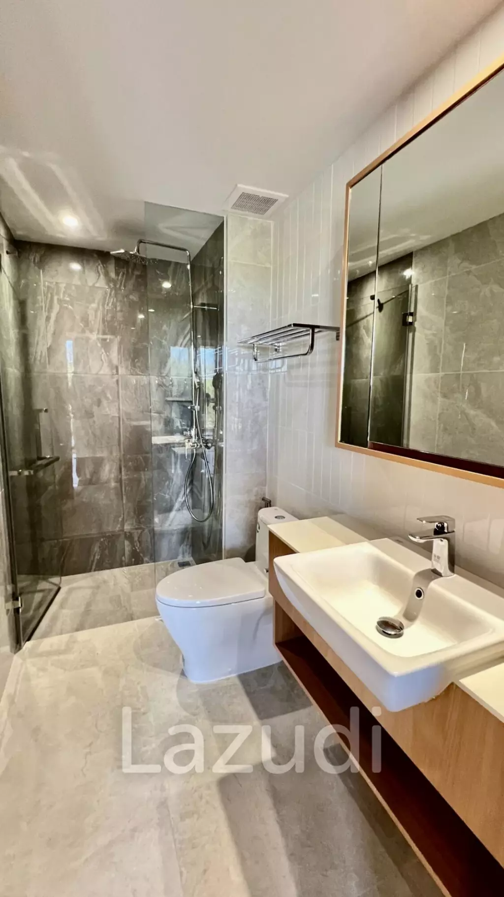 3 Bedroom 131 SQ.M Laguna Beachside For Sale