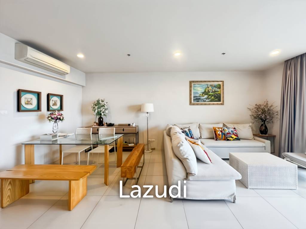 Seaview 2-Bedroom Condo in Baan Thew Talay Cha Am For Sale