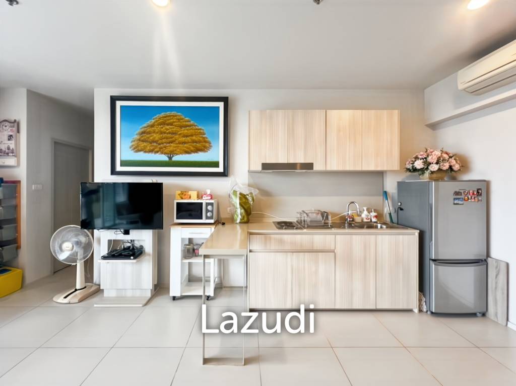Seaview 2-Bedroom Condo in Baan Thew Talay Cha Am For Sale