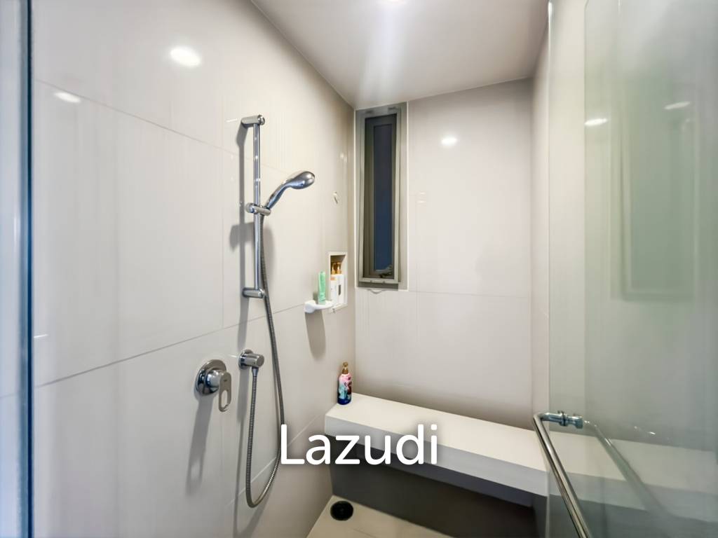 Seaview 2-Bedroom Condo in Baan Thew Talay Cha Am For Sale