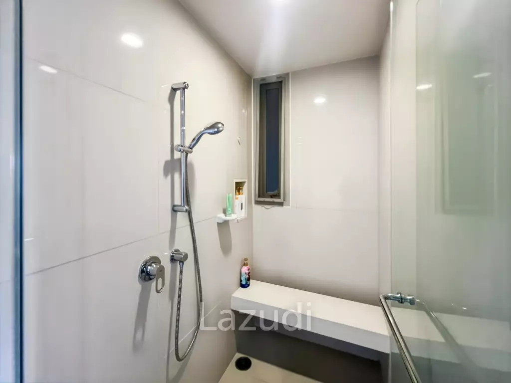 Seaview 2-Bedroom Condo in Baan Thew Talay Cha Am For Sale