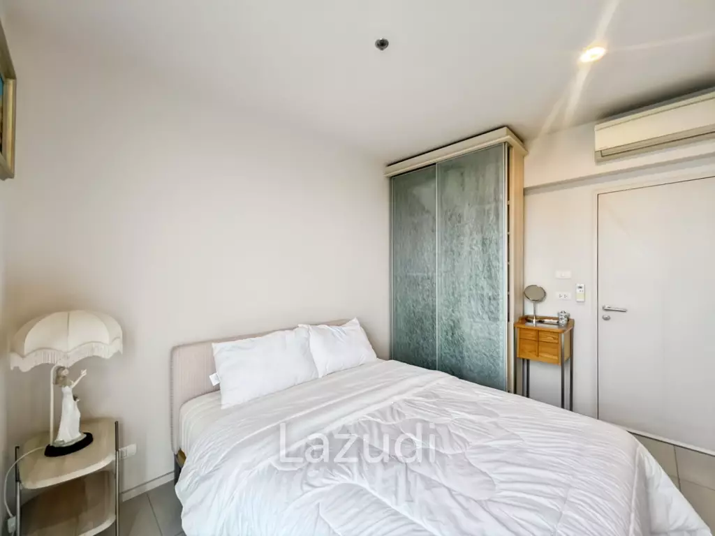 Seaview 2-Bedroom Condo in Baan Thew Talay Cha Am For Sale