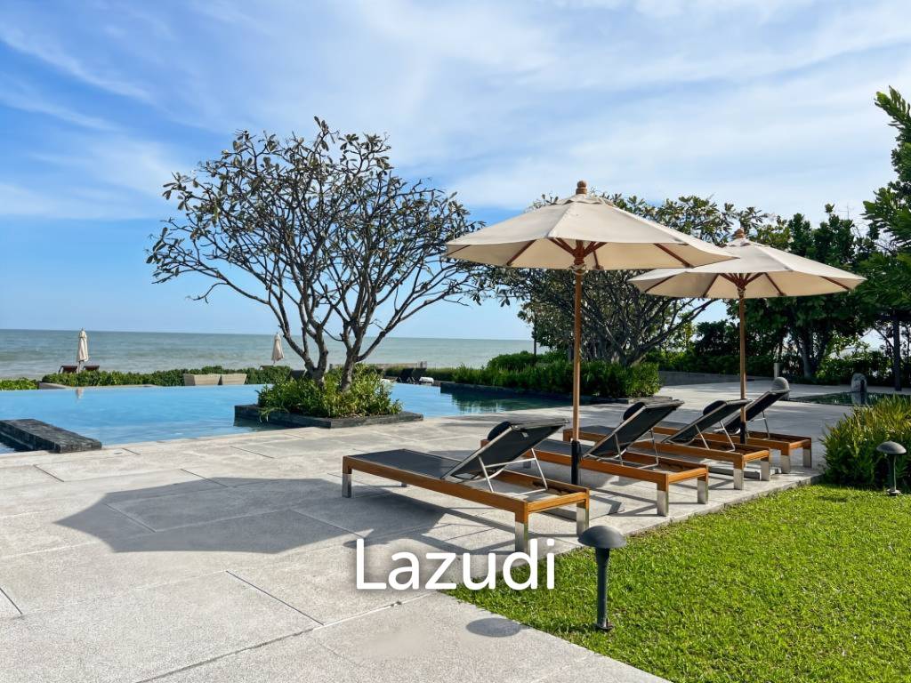 Seaview 2-Bedroom Condo in Baan Thew Talay Cha Am For Sale