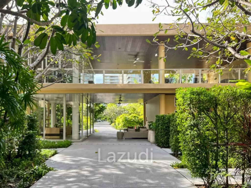 Seaview 2-Bedroom Condo in Baan Thew Talay Cha Am For Sale