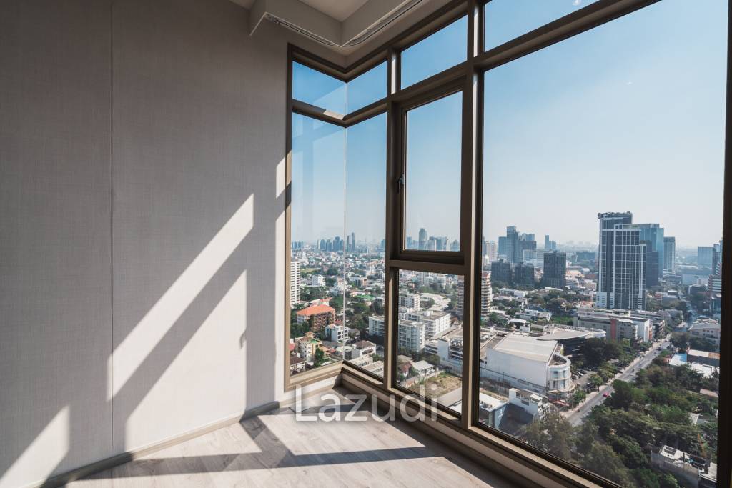 2 Bed 2 Bath 81 SQ.M RHYTHM Ekkamai Estate