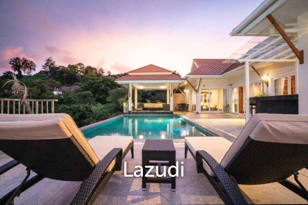 Hillside 5-Bedroom Pool Villa with Chalong Bay View