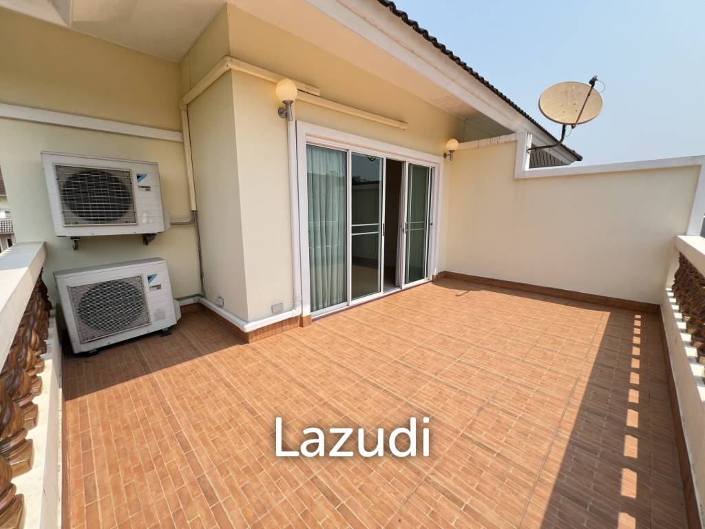 4 Bedrooms Spacious Well Maintained House for Sale
