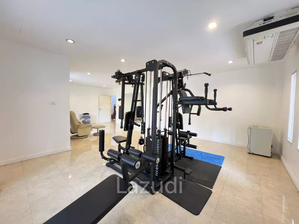 4 Bedrooms Spacious Well Maintained House for Sale