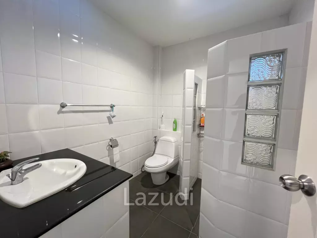 4 Bedrooms Spacious Well Maintained House for Sale
