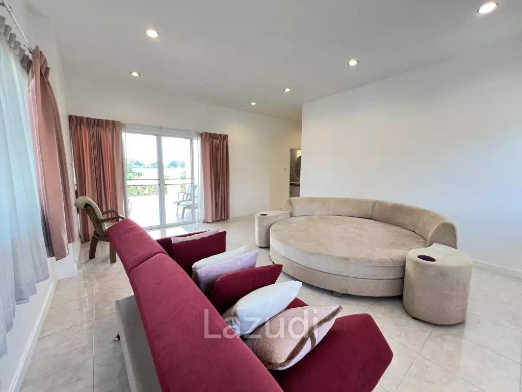 4 Bedrooms Spacious Well Maintained House for Sale