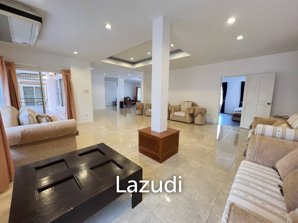 4 Bedrooms Spacious Well Maintained House for Sale