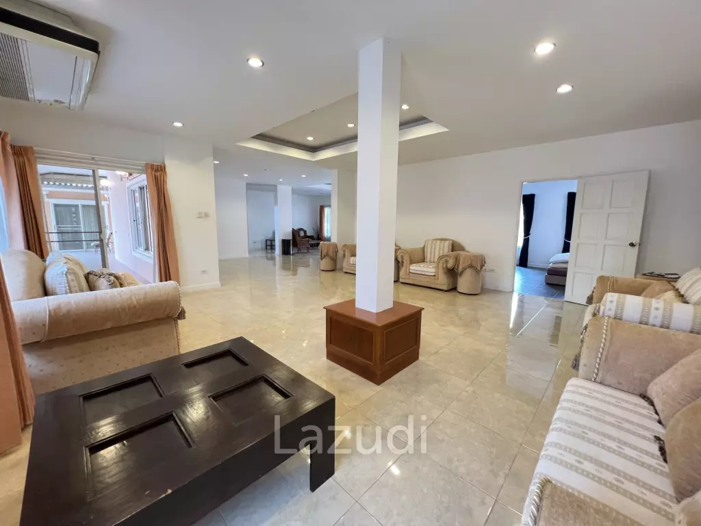 4 Bedrooms Spacious Well Maintained House for Sale