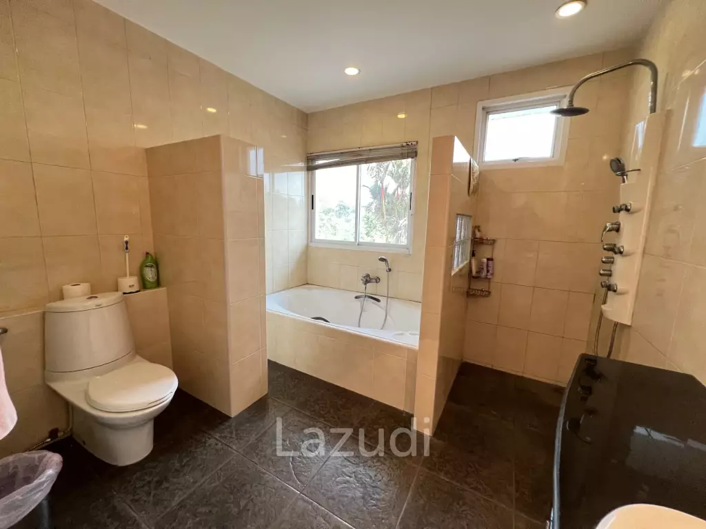 4 Bedrooms Spacious Well Maintained House for Sale