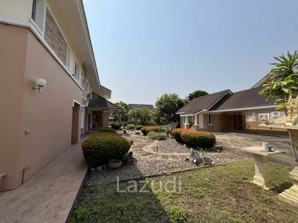4 Bedrooms Spacious Well Maintained House for Sale