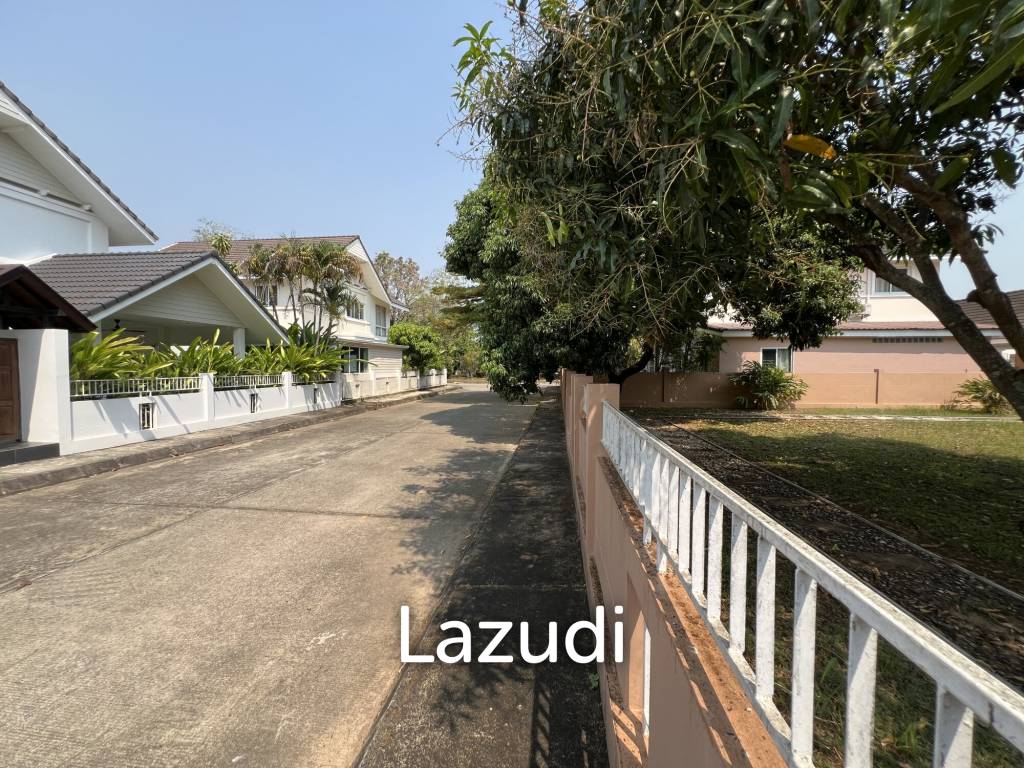 4 Bedrooms Spacious Well Maintained House for Sale