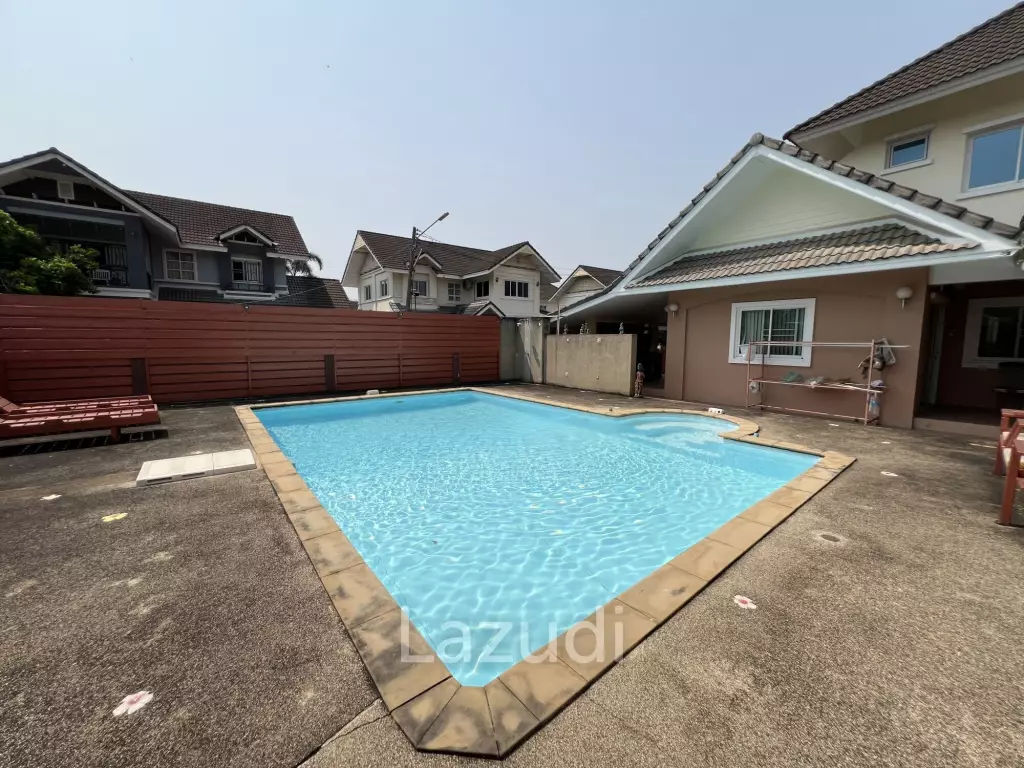 4 Bedrooms Spacious Well Maintained House for Sale