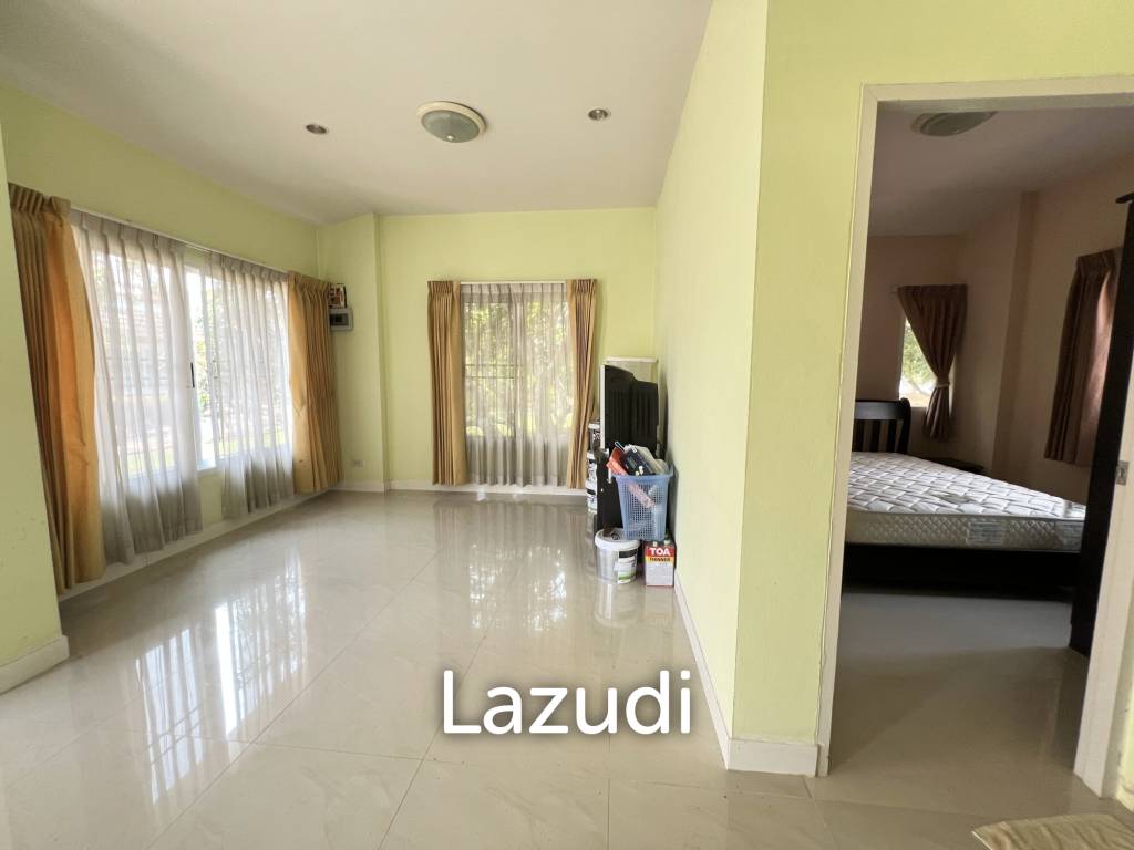 4 Bedrooms Spacious Well Maintained House for Sale