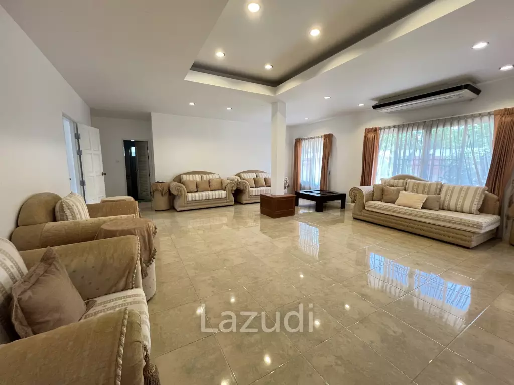 4 Bedrooms Spacious Well Maintained House for Sale